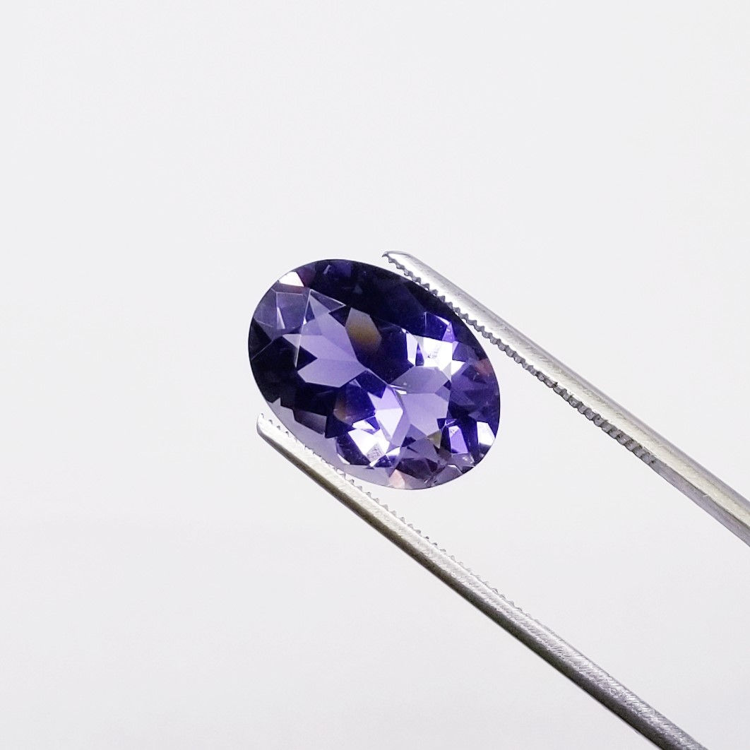 Iolite 8.23 ct
