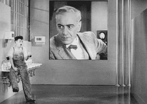 engagement salarié Temps moderne Chaplin gif