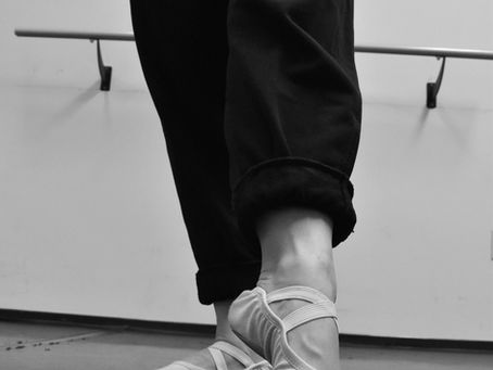 Black & White of A Dancer's Home