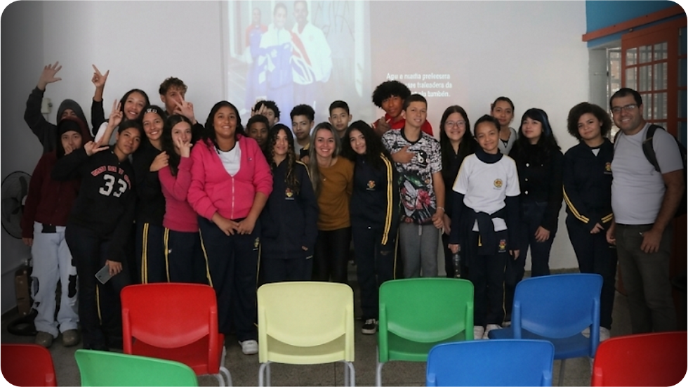 Alunos de Iperó Conhecem Trajetória de ex-Atleta da Seleção de Handebol