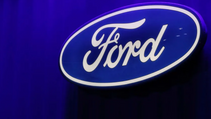 Ford corta 3 mil empregos para investir em veículos elétricos e software