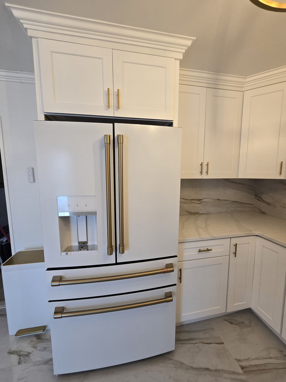 White Shaker Cabinet