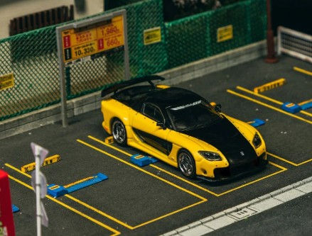 Thumbnail: 1:64 Tarmac Works Mazda RX-7 Veilside Fortune 7 Yellow / Black