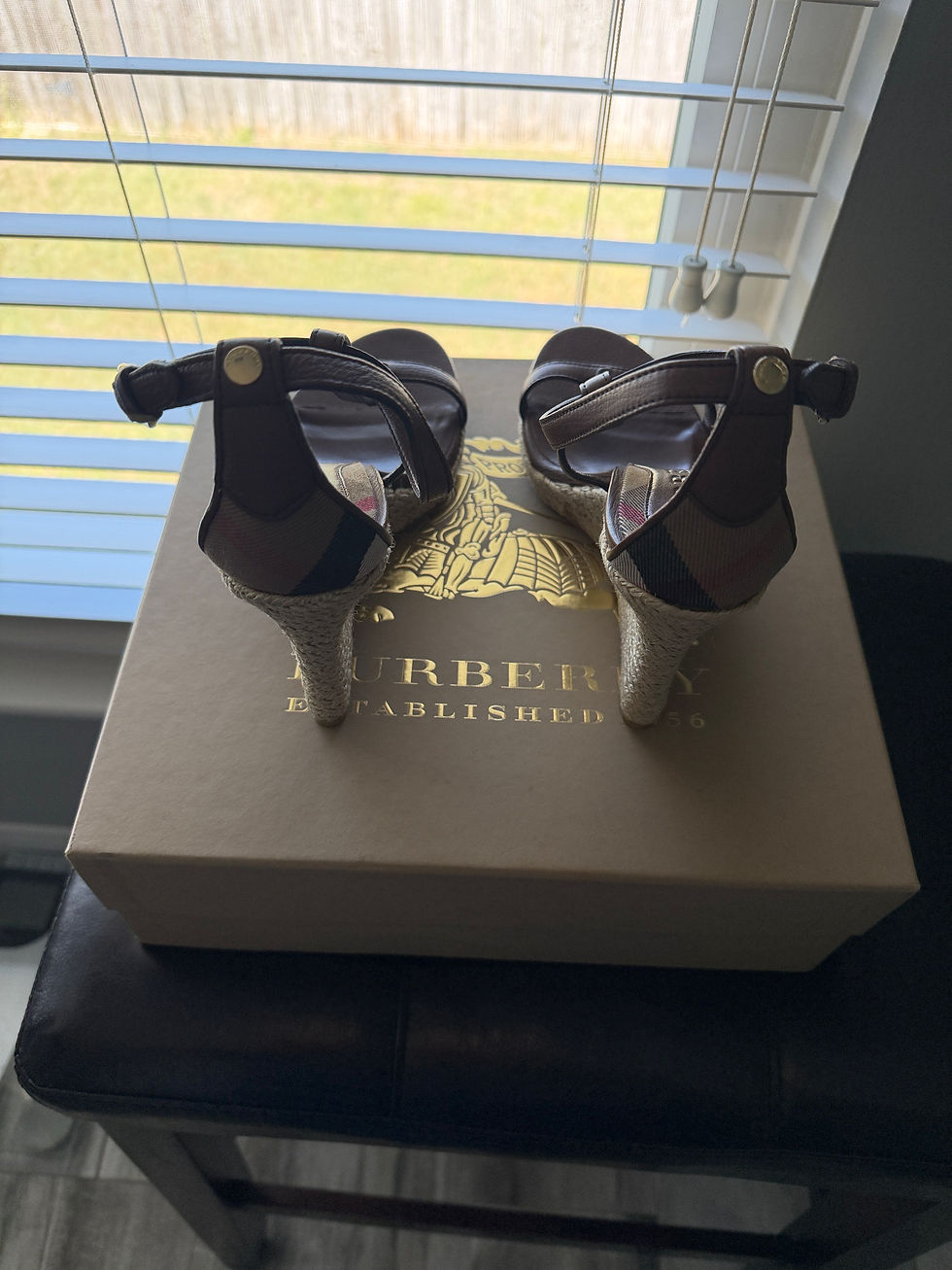 Thumbnail: Burberry Brown Leather T-Strap Heeled Sandals