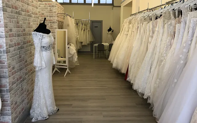 Wedding Dresses Thistlekiss Bridal Outlet Edinburgh