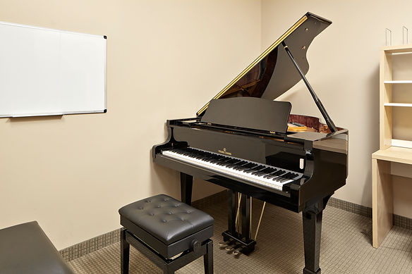 2023-SchoolofMusic-GrandPiano-01.jpg