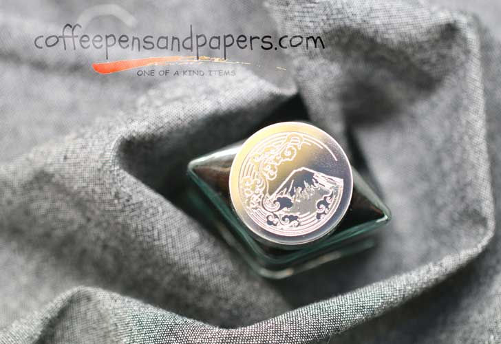 Thumbnail: Platinum Limited Edition 3776 Century Fuji Unkei Uroko-Gumo Fountain Pen Ink Bottle