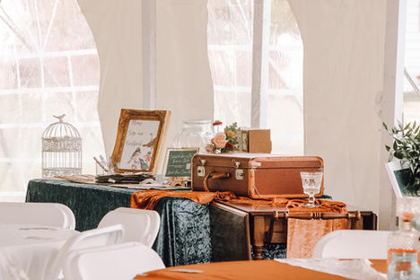 Guestbook Suitcase Idea