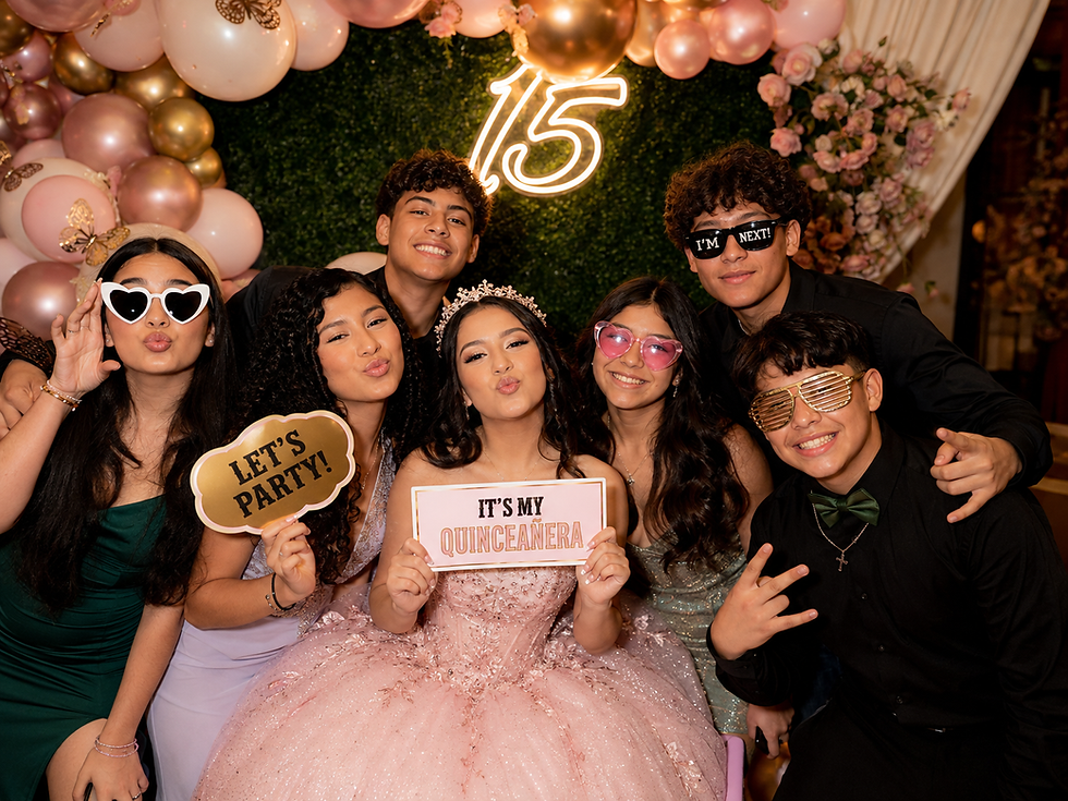 south-florida-photo-booth-quinceañera.jpg
