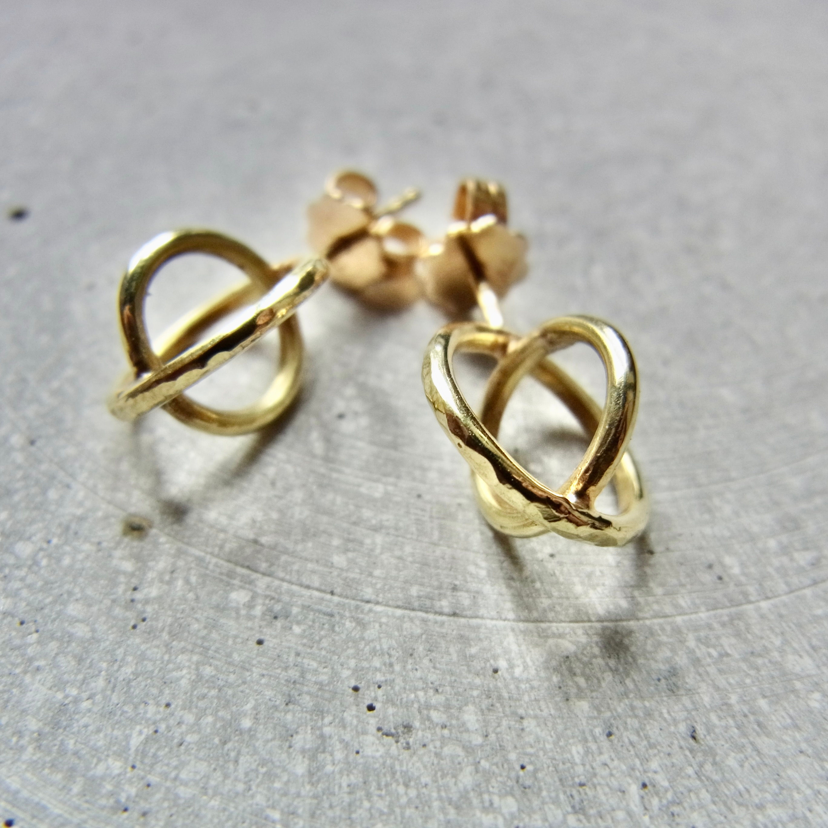 JUGGLING BALL PIERCES/GOLD