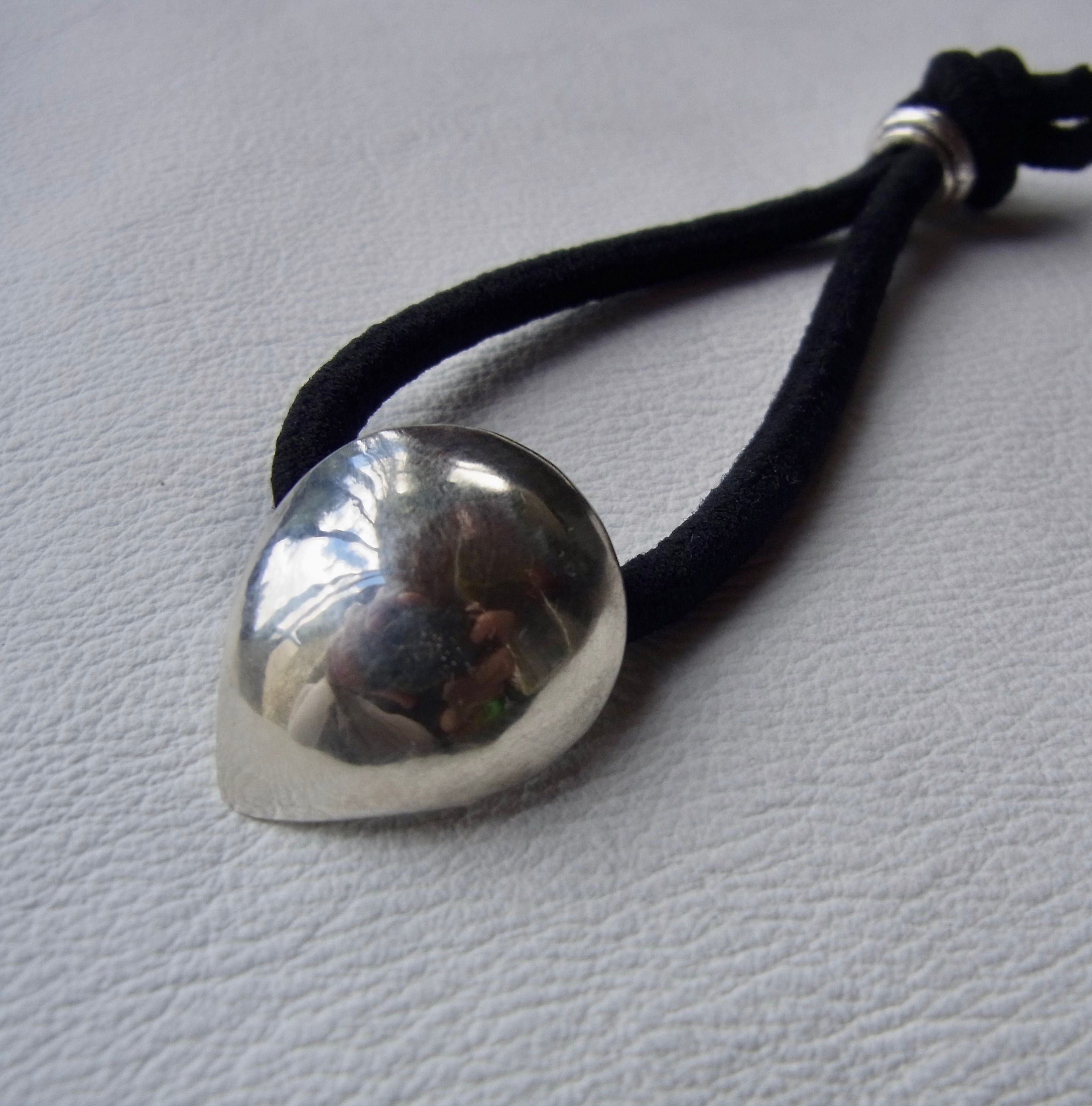 KAMIDOME  PLUMP DROP/SILVER