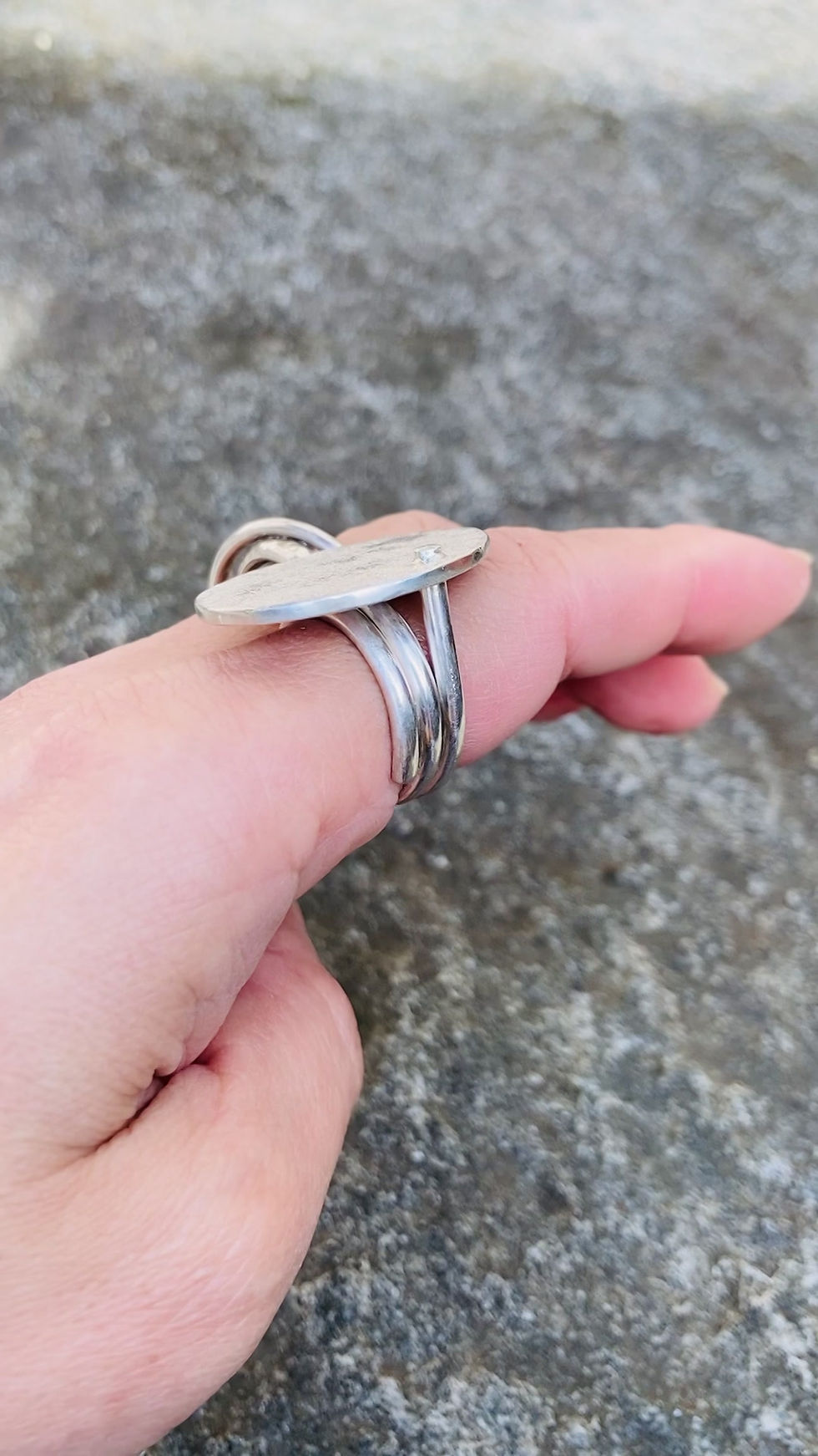 Thumbnail: MANGETSU RING
