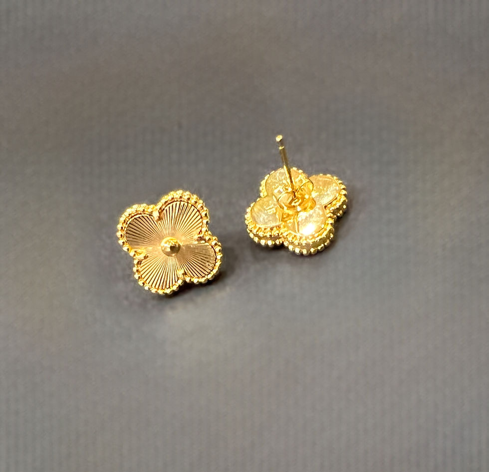 Thumbnail: Laser Gold Four Clover Full Set with Ring (1 clover Necklace )