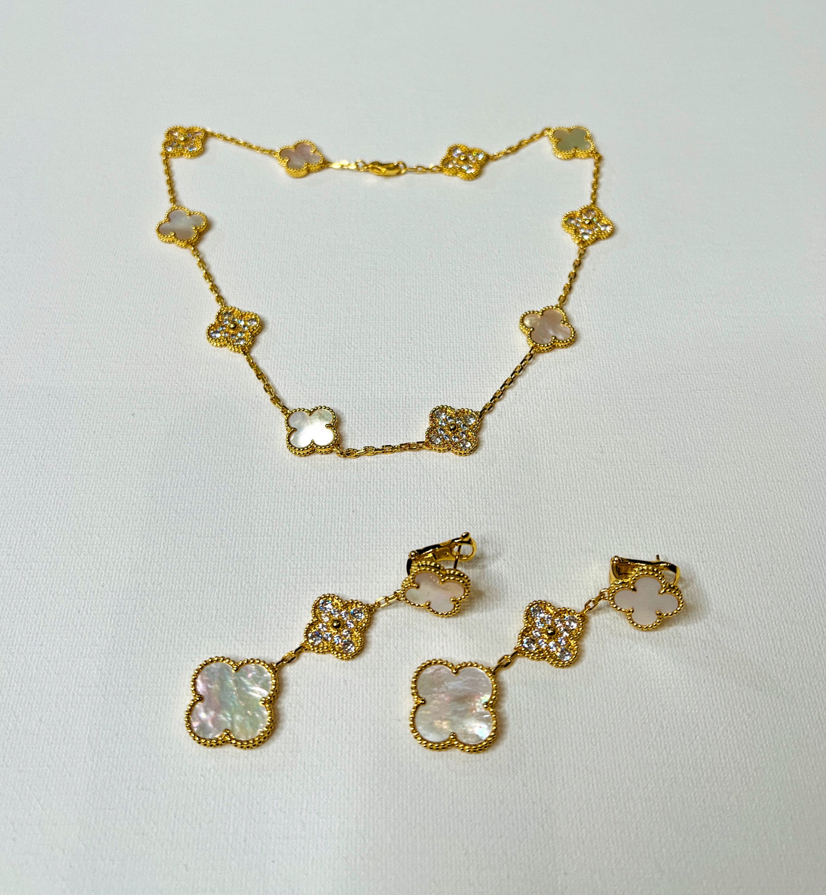 Golden White with Stone Set (necklace& earrings)