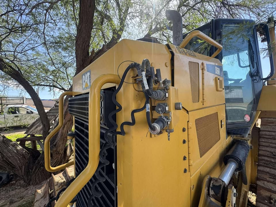 Thumbnail: 2019 CAT D6N LGP Dozer with Ripper Trimble