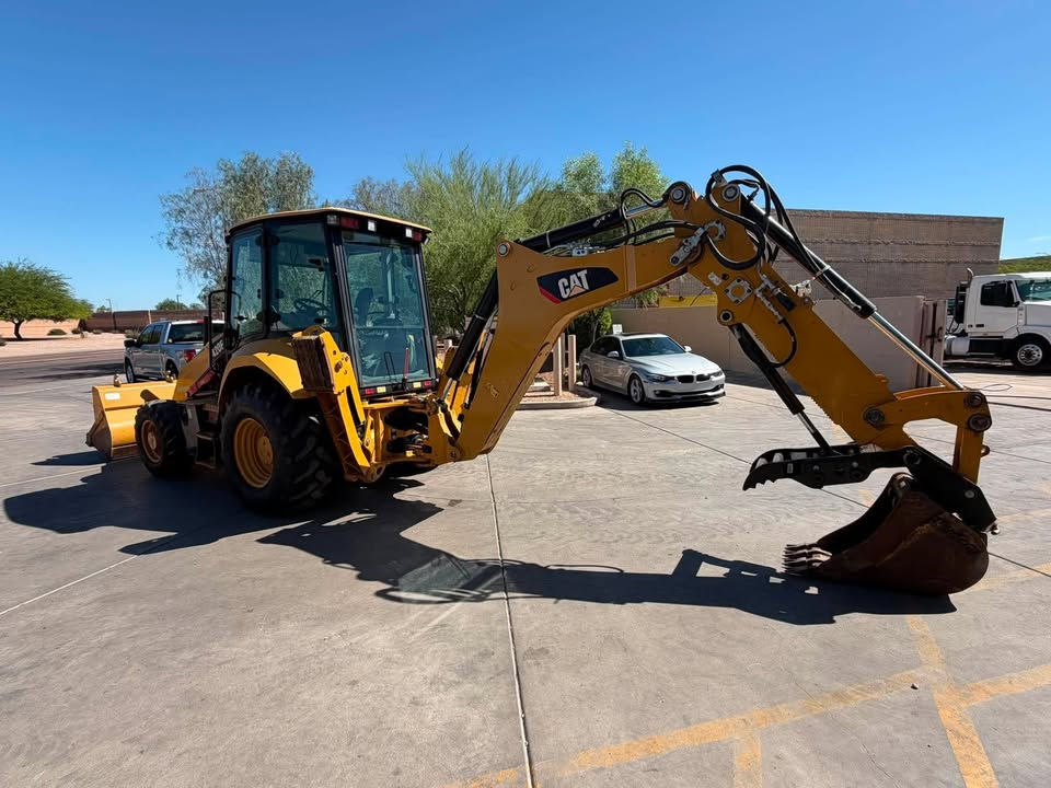 Thumbnail: 2018 CAT 420F2 Backhoe Fully Loaded
