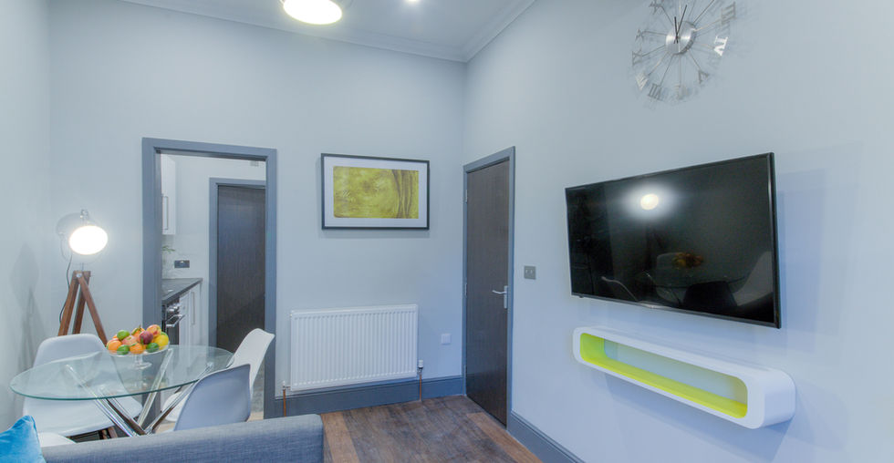 Flat 6 HiRes - 003.jpg