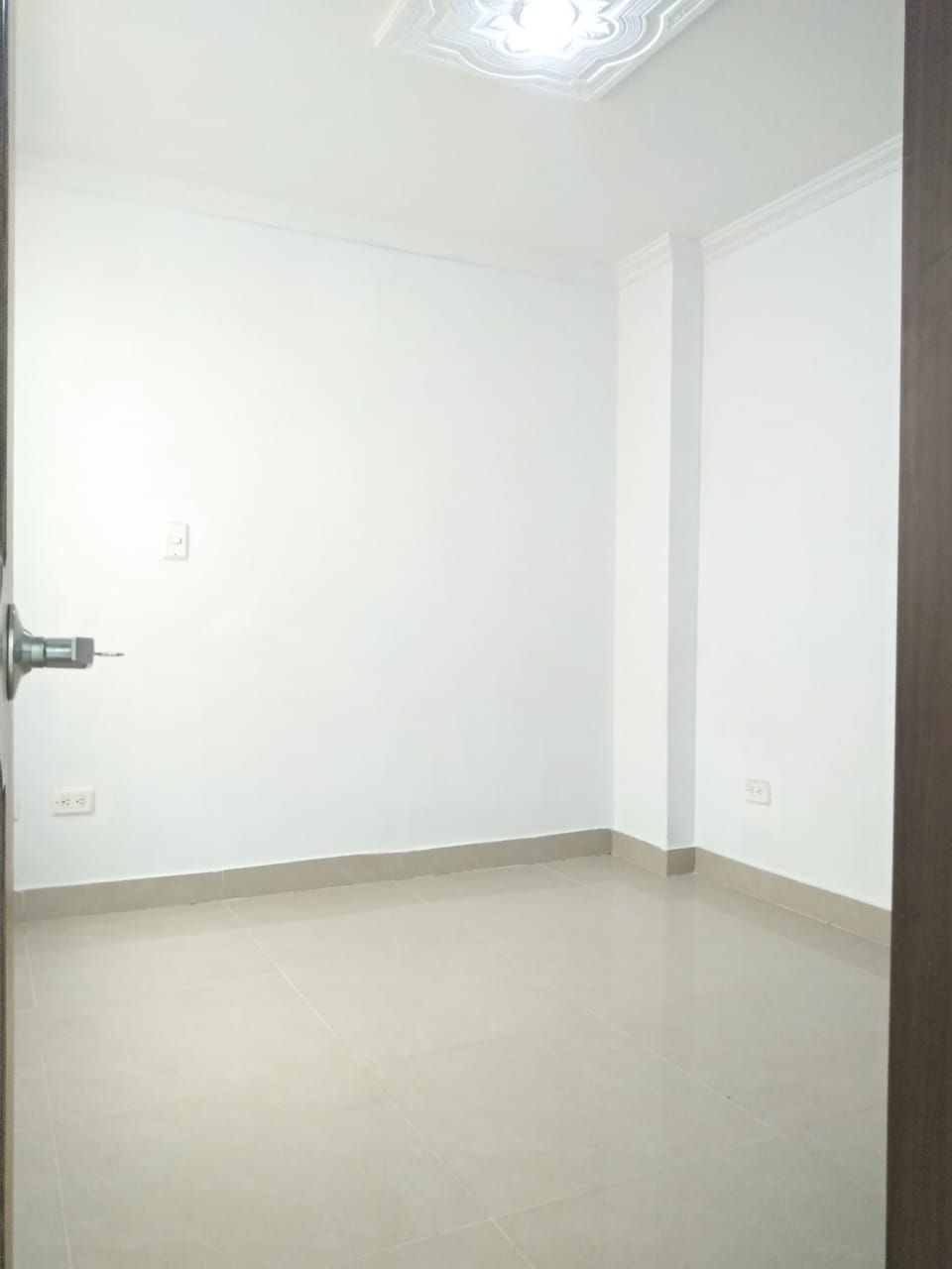 Miniatura: LINDO APARTAMENTO CON PARQUEADERO PRIVADOCERCA AL PARQUEPRINCIPAL EN BELLO