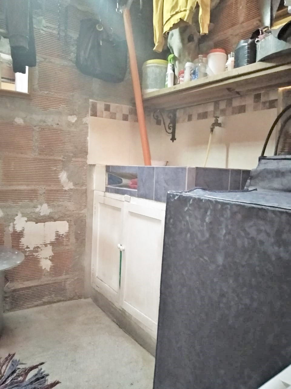 Miniatura: EXELENTE UBICASION CASA 2 DO PISO EN NIQUIA CON ANTE JARDIN