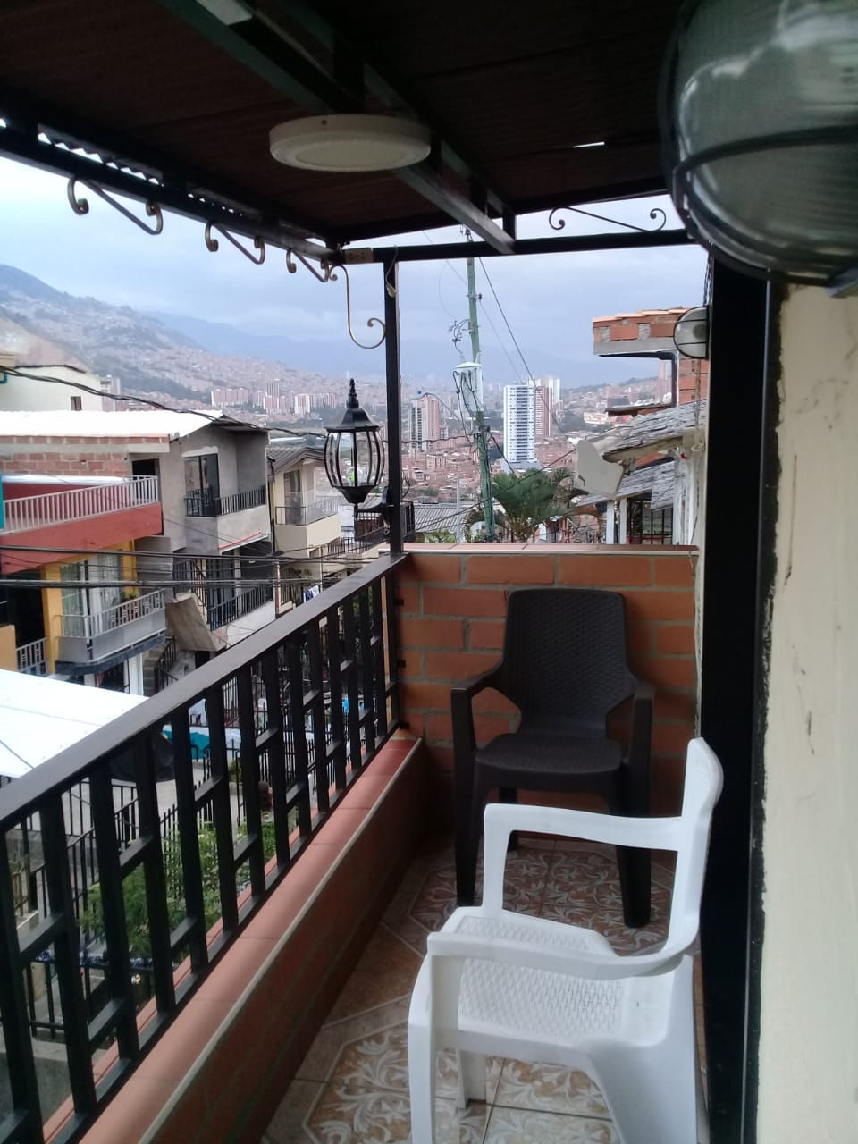 Miniatura: CASA EN NIQUIA 2 DO PISO CON 4 HABITACIONES , MESANINE Y MAS COMODIDADES