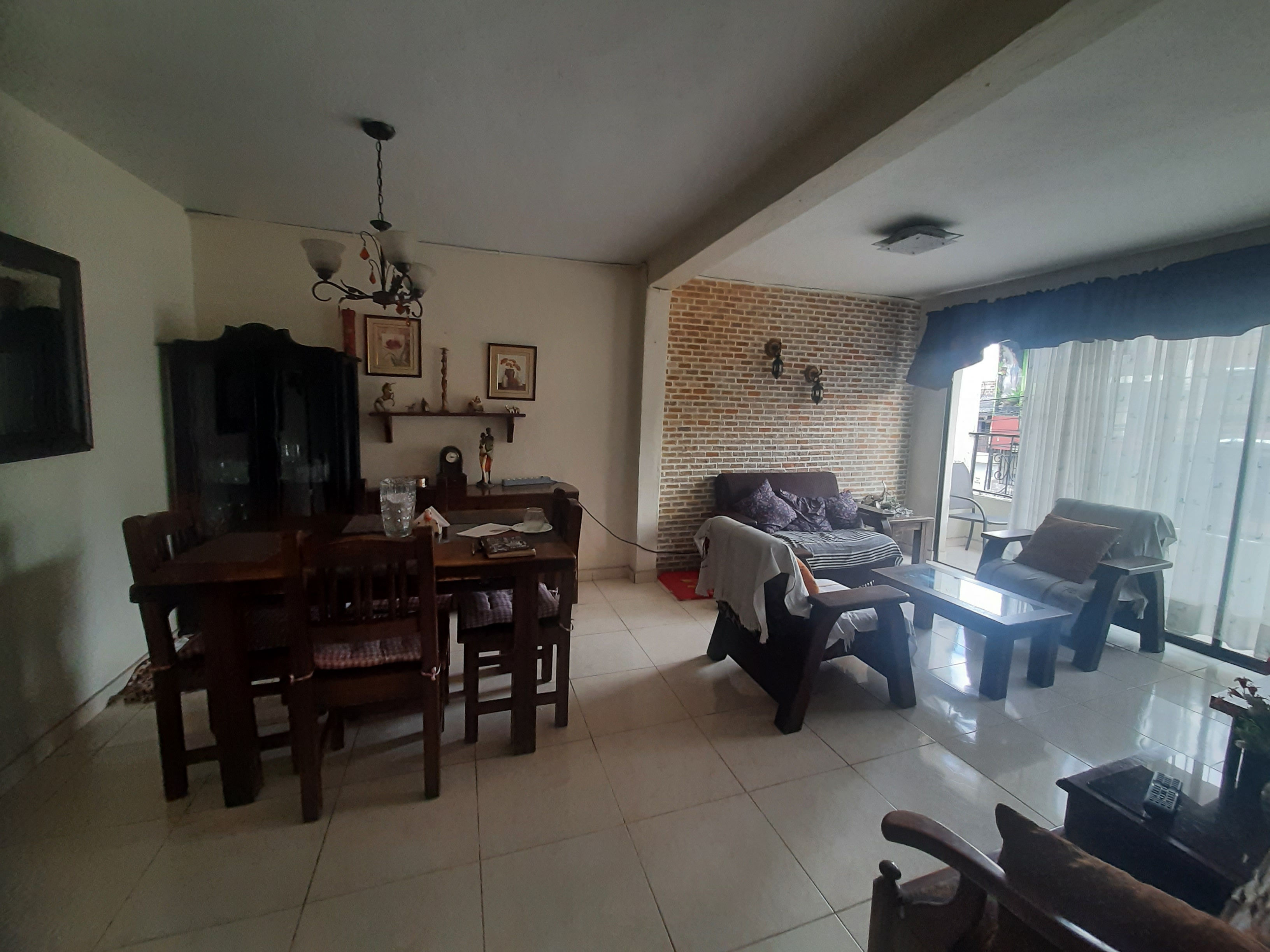 AMPLIA CASA EN FLORENCIA, LOS ESPACIOS EN QUE ANHELAS VIVIR MUY BUEN PUNTO.