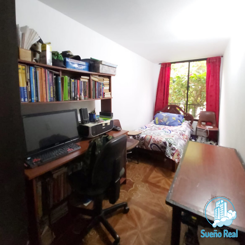 Miniatura: CASA EN NIQUIA 2 CUADRAS DEL CENTRO COMERCIAL PUERTA DEL NORTE ¡MUY CENTRAL!