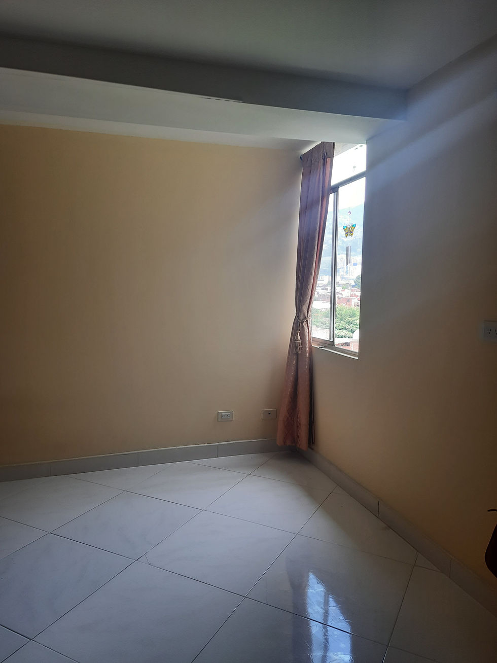 Miniatura: AGRADABLE APARTAMENTO EN LAS VEGAS BELLO UNIDAD CERRADA MUY COMODO, CON BUENOS E