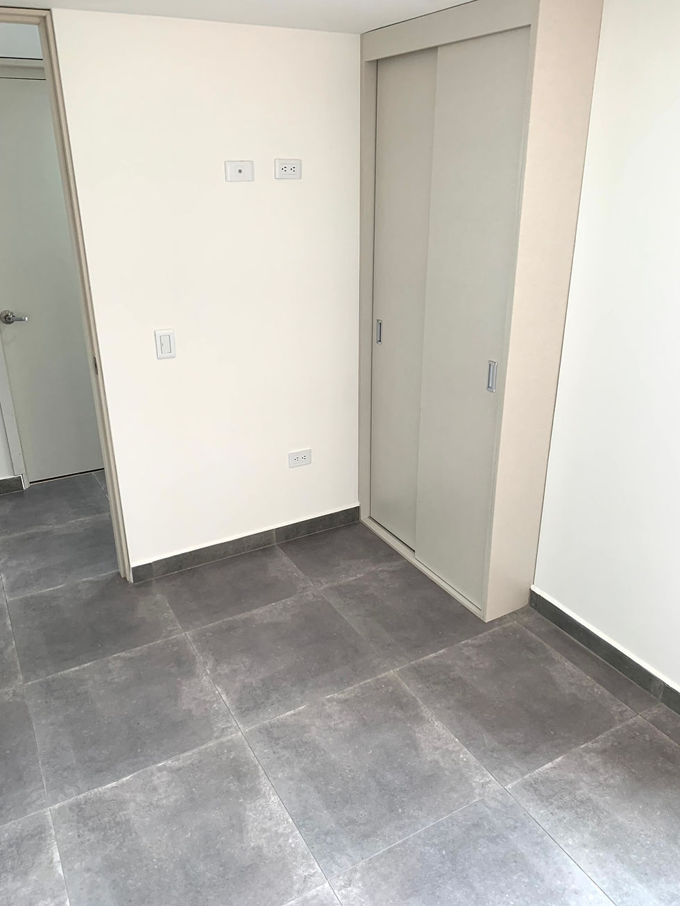 Miniatura: Hermoso Apartamento en Sabaneta en Sector plano Totalmente Terminado y Unidad Ce