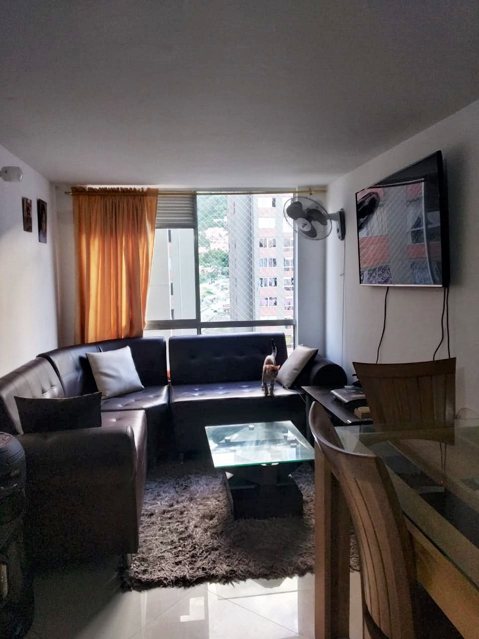 Miniatura: APARTAMENTO CON PARQUEADERO PARA MOTO