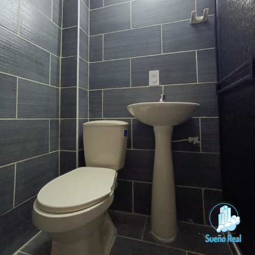 Miniatura: APARTAMENTO CON POSIBILIDAD DE 4TO PISO CERCA AL CENTRO COMERCIAL DE NIQUIA