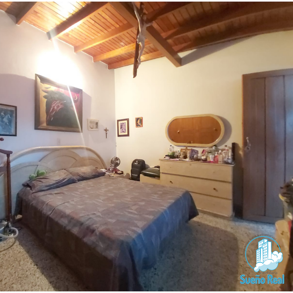 Miniatura: AMPLIA CASA EN SECTOR ESTADIO, CON GARAJE Y 4 HABITACIONES ¡EXCELENTE UBICACIÓN!