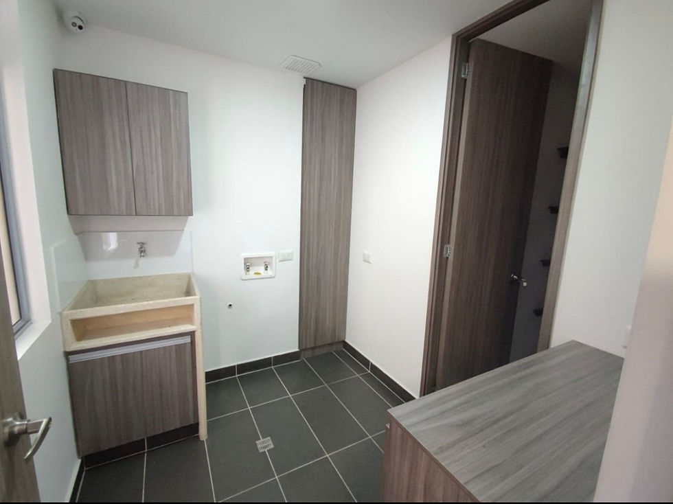 Miniatura: Hermosos y Amplio Apartamento en Envigado Loma de Las Brujas Totalmente Terminad