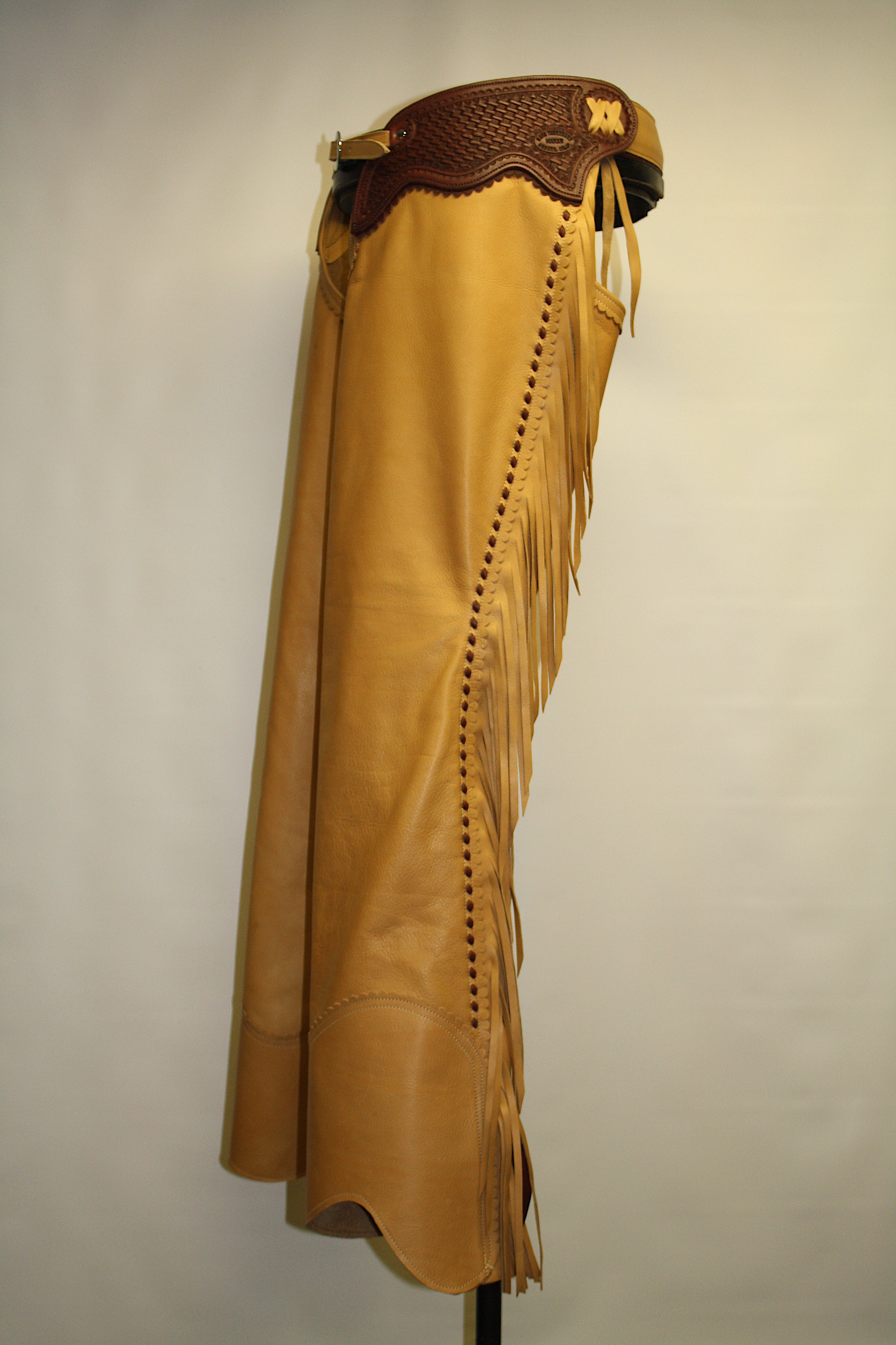 Champagne Working Western