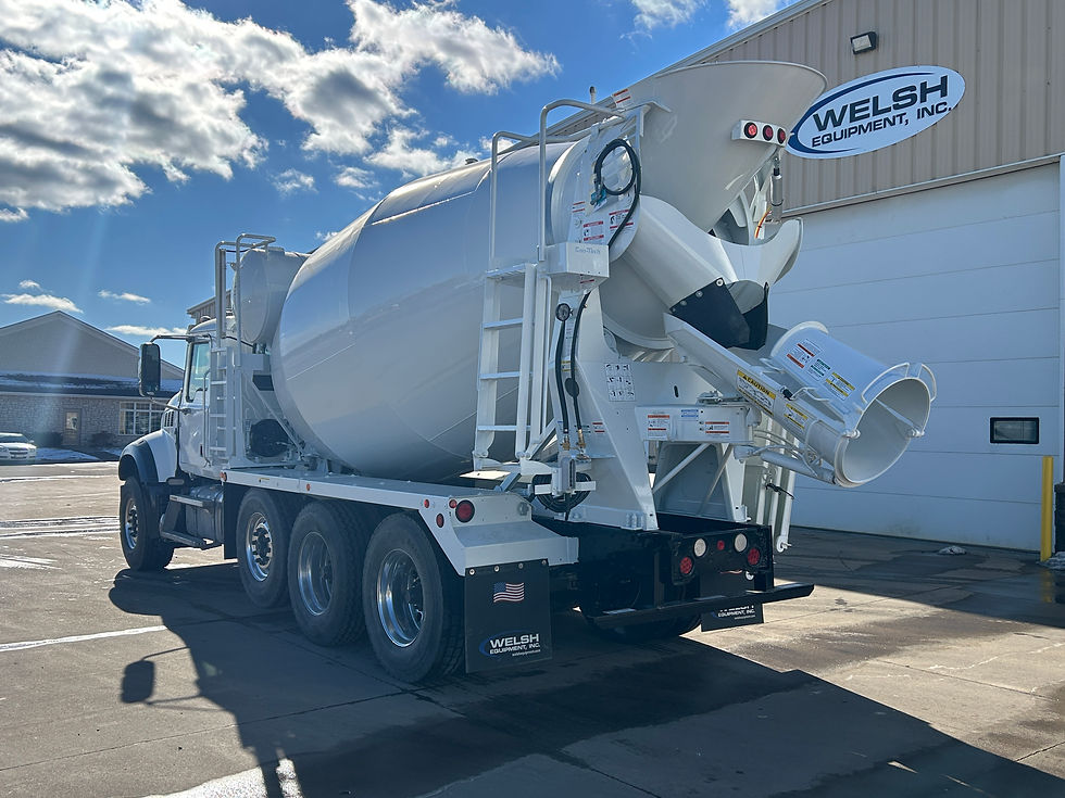 Thumbnail: (1) - 2018 Mack GU713 w/ 12 yd MTM Mixer w/ 1  Pusher
