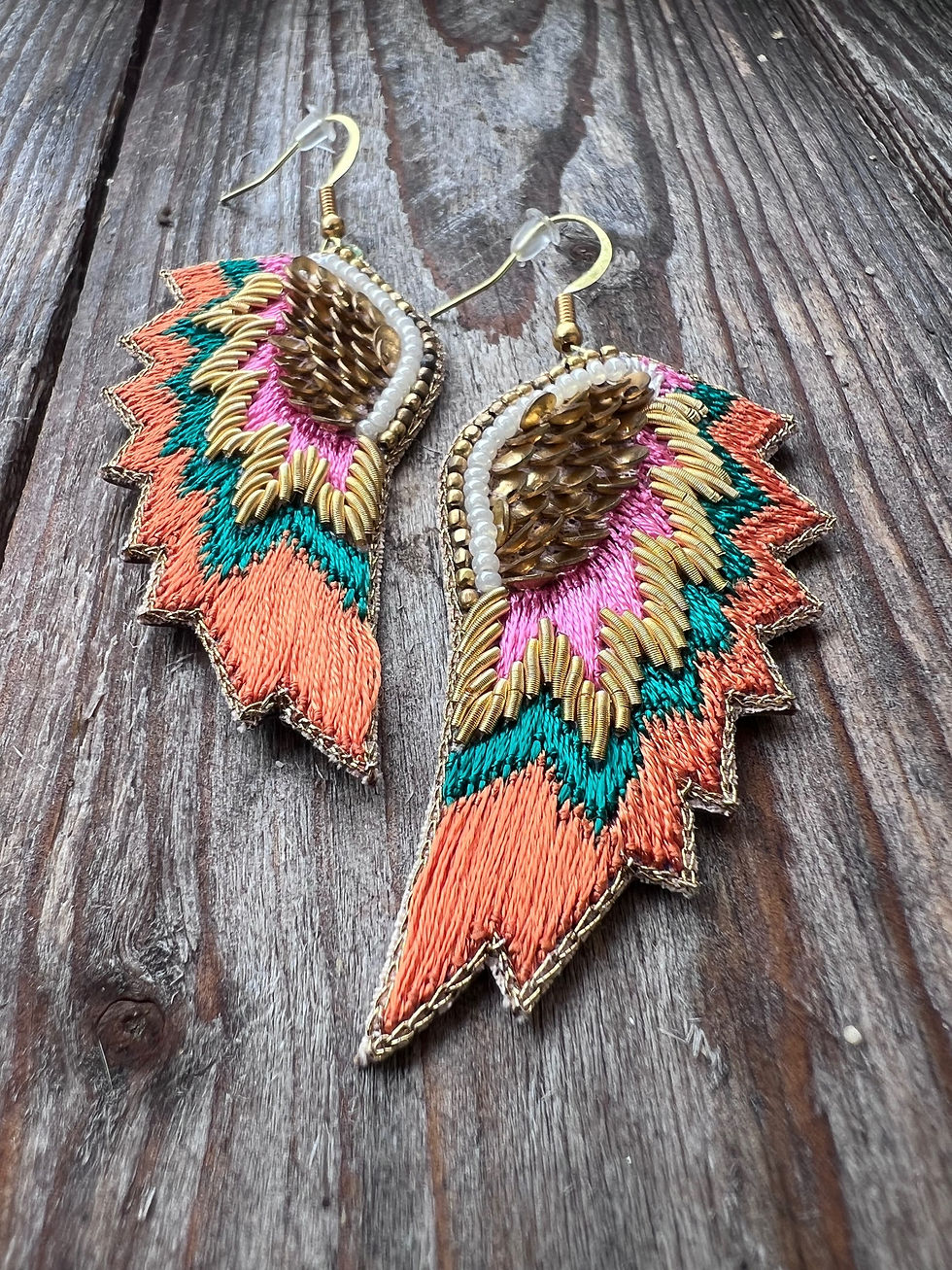 boucles d'oreilles brodées en fil de soie et perles, LDkorshop