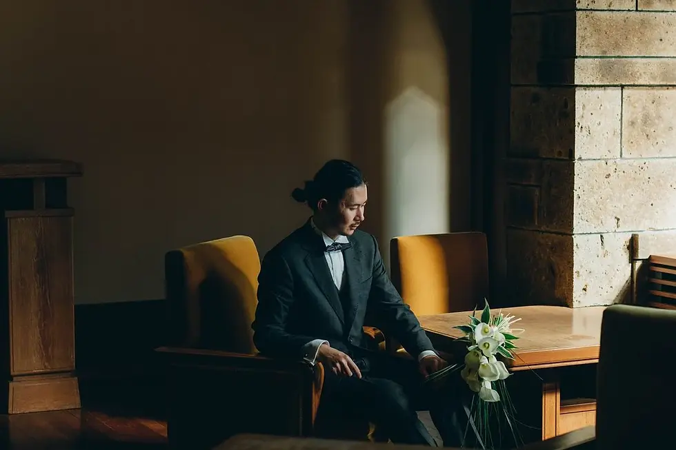 サムネイル： Charcoal Grey Three Piece Suit