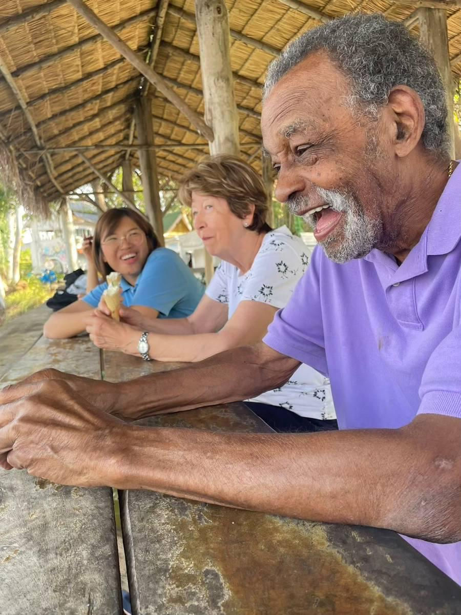 Outing under the thatched roof