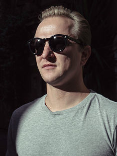 Porträtt session. Bröllopsfotografering och filmning.