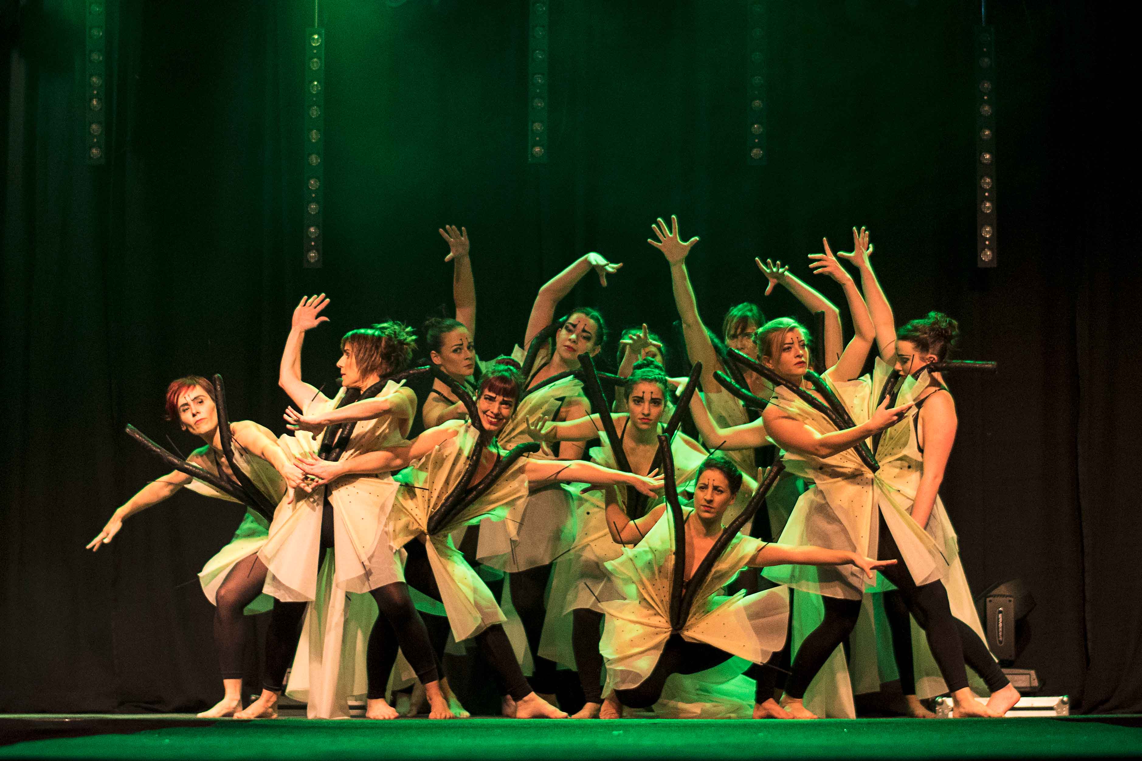 Costumes de scene Clearance