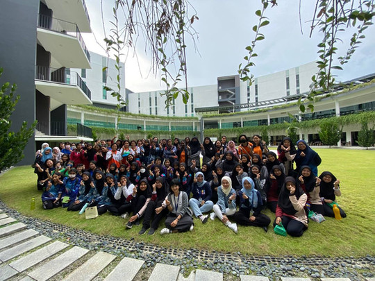 Girls in Engineering & Tech(GET) Group Photo