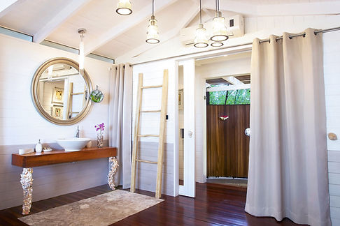 16-Diosa Master bathroom 1.jpg