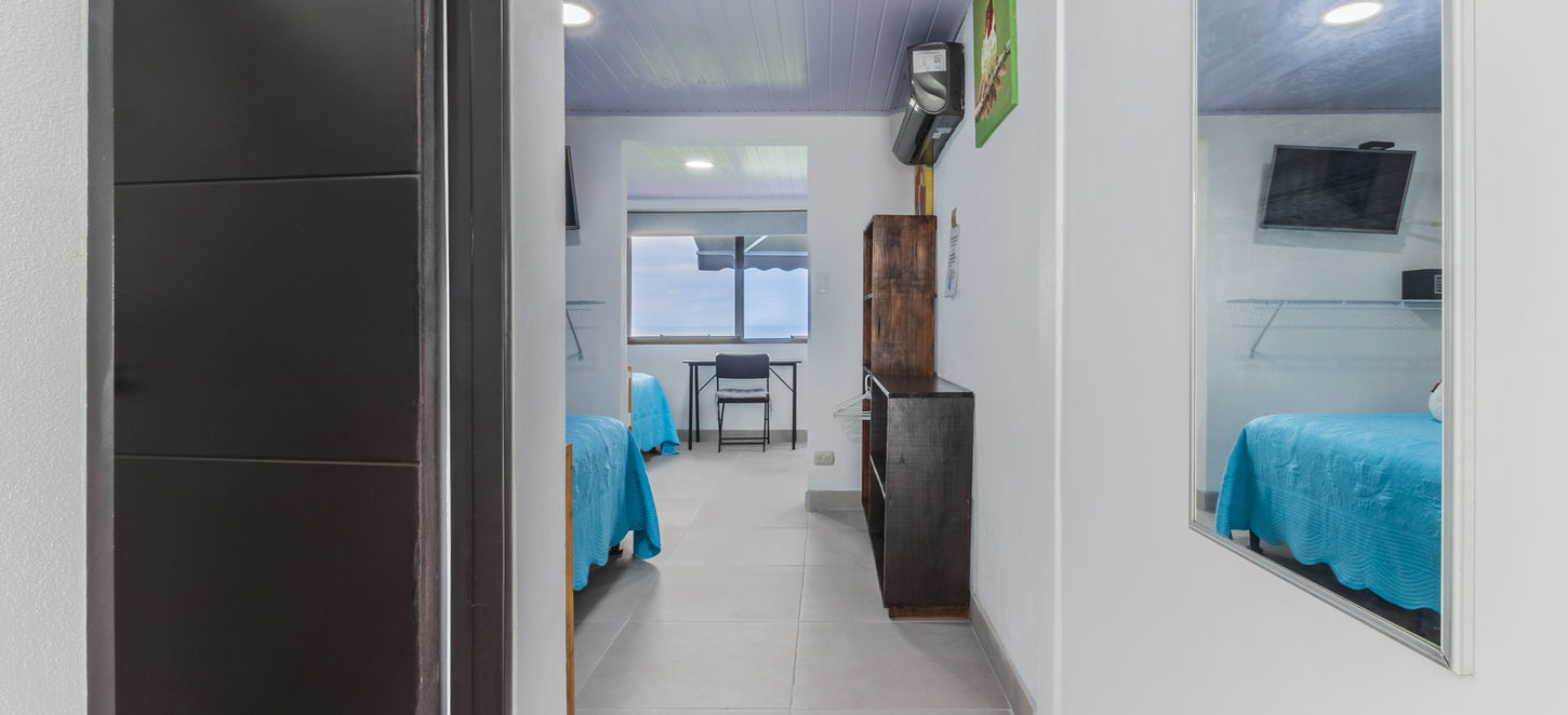 4H1A8041-HDR.JPG