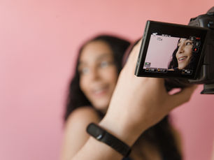 Why Professional Teeth Whitening Is Essential for Influencers