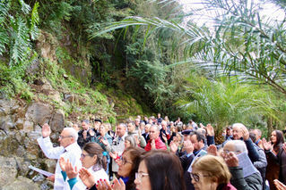 Fé e devoção marcam a inauguração da Passarela da Linha Gruta 