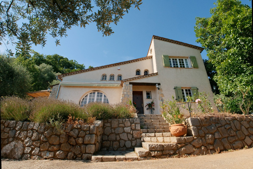 exterieur-maison-entree-villadaphne