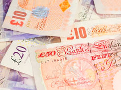 GBP/USD trades at multi-week lows below 1.3100
