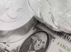US dollar marches on thanks to “higher for longer”