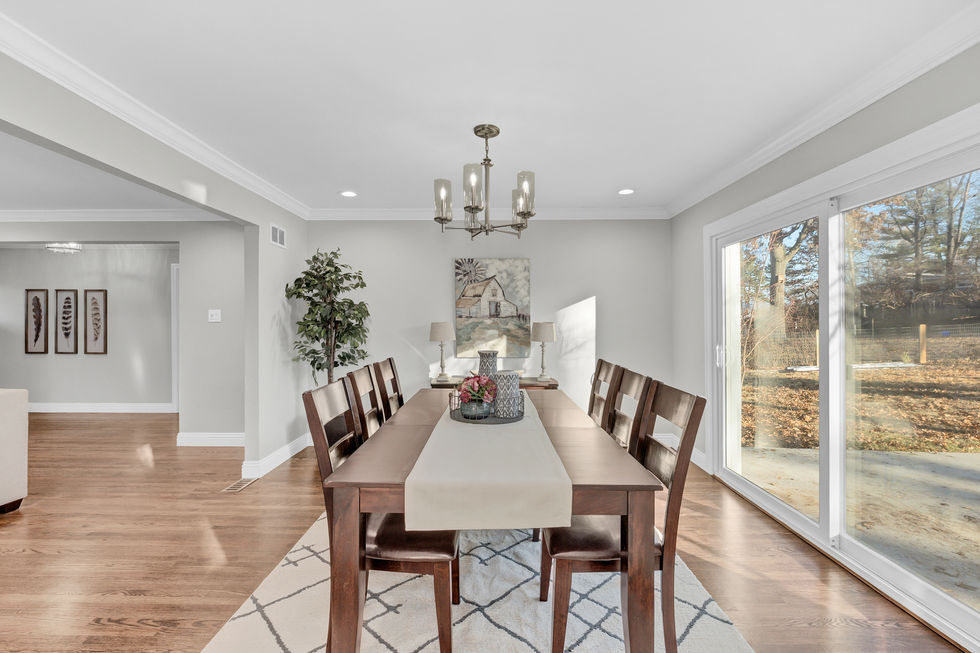 940 Golf Course Drive, University City, MO 63132-8