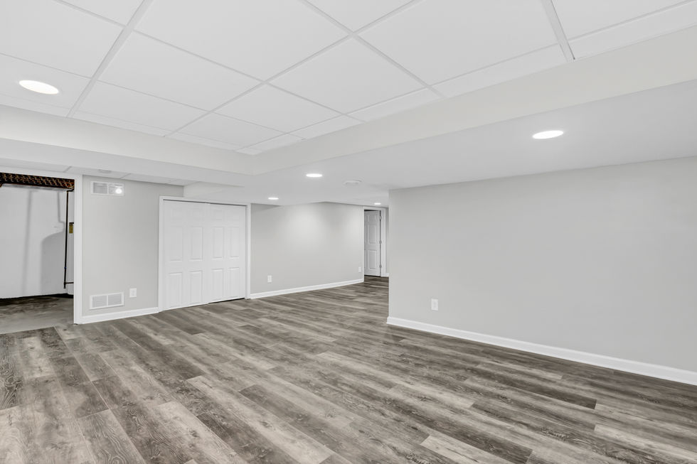 940 Golf Course Drive, University City, MO 63132-28