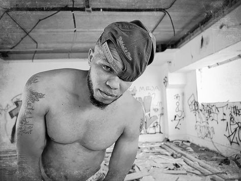 MEET GRINGO --GRINGO IS ONE OF THE BEST SPANISH RAPPER. ORIGINALLY FROM SANTO DOMINGO
